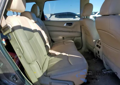 2015 Nissan Pathfinder S z USA, uszkodzony, nr VIN 5N1AR2MN2FC604793